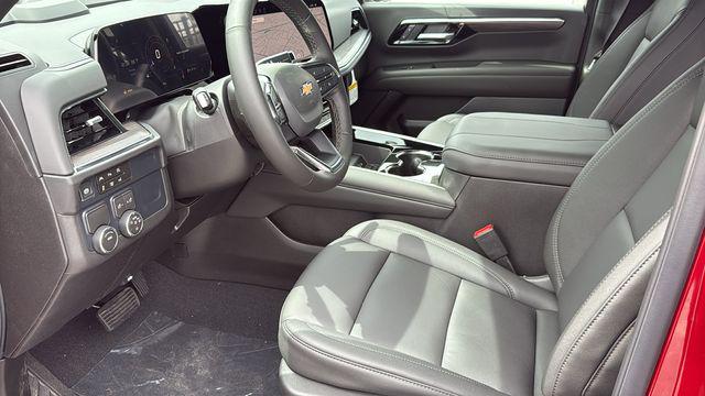 2026 Chevrolet Suburban LT, RWD