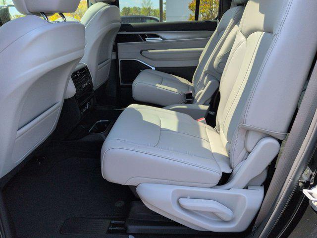 2026 Jeep Grand Wagoneer L 4x4