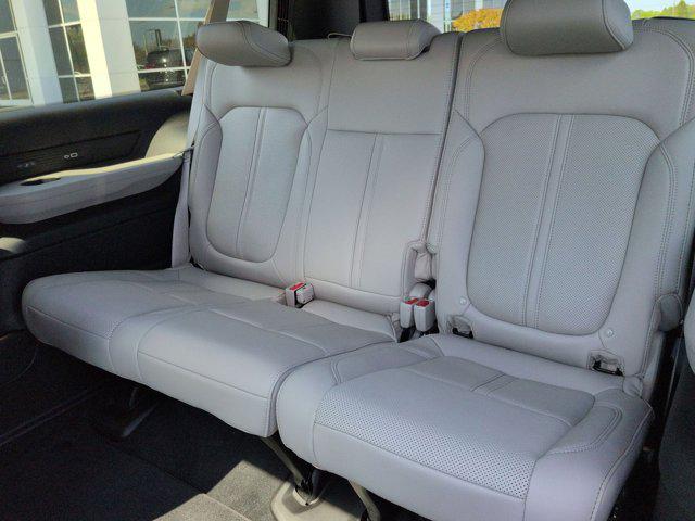 2026 Jeep Grand Wagoneer L 4x4