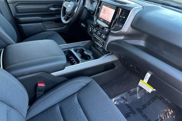2026 Ram 1500 Express Crew Cab 4x4 57 Box