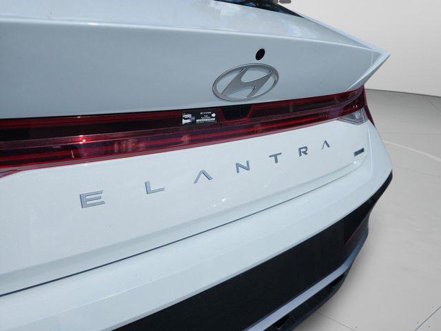 2026 Hyundai Elantra Hybrid Limited