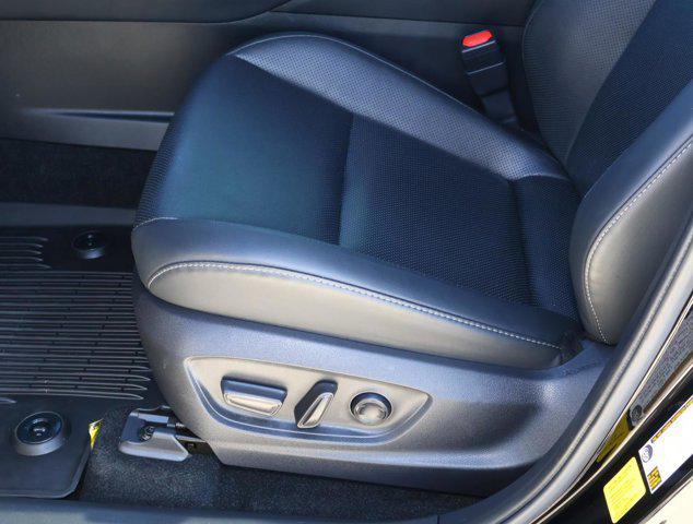 2025 Toyota Crown Signia XLE