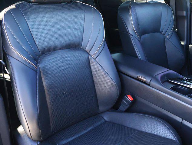 2025 Toyota Crown Signia XLE