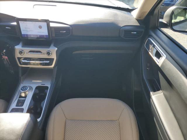 2022 Ford Explorer Base