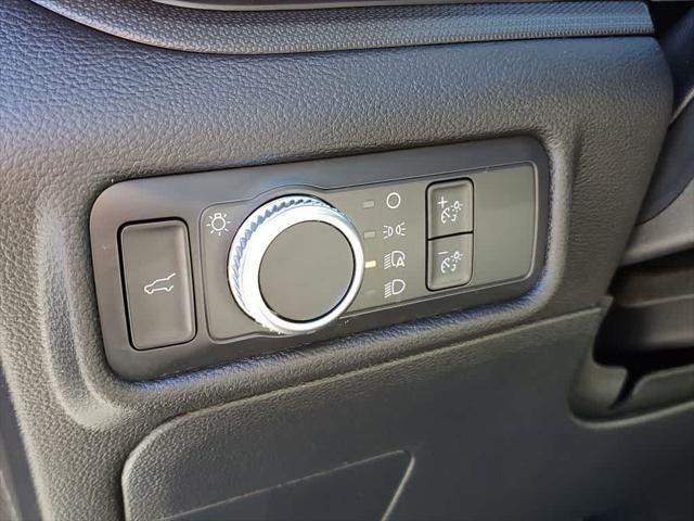 2022 Ford Explorer Base