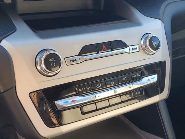 2022 Ford Explorer Base