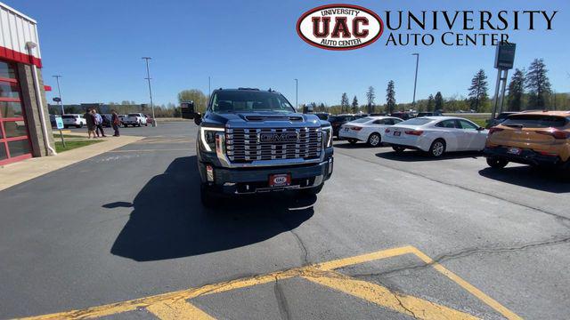 2026 GMC Sierra 2500HD Crew Cab, Standard Bed, Denali, 4WD