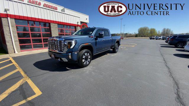 2026 GMC Sierra 2500HD Crew Cab, Standard Bed, Denali, 4WD