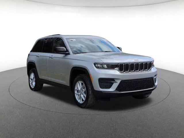 2026 Jeep Grand Cherokee GRAND CHEROKEE LAREDO 4X4 2026 Jeep Grand Cherokee GRAND CHEROKEE LAREDO 4X4
