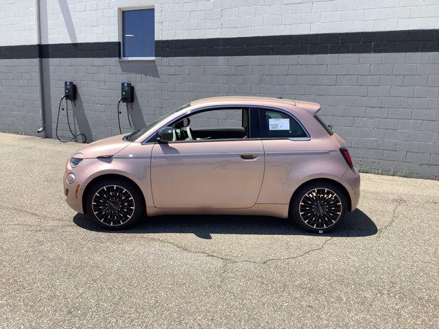 2026 Fiat 500e 