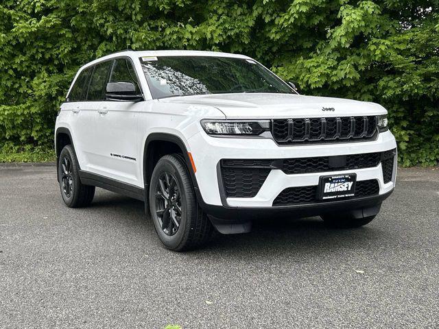 2026 Jeep Grand Cherokee GRAND CHEROKEE LAREDO ALTITUDE 4X4 2026 Jeep Grand Cherokee GRAND CHEROKEE LAREDO ALTITUDE 4X4