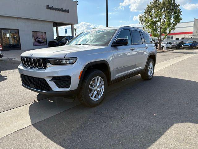 2026 Jeep Grand Cherokee GRAND CHEROKEE LAREDO 4X2