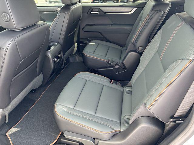 2026 GMC Acadia AT4 AWD