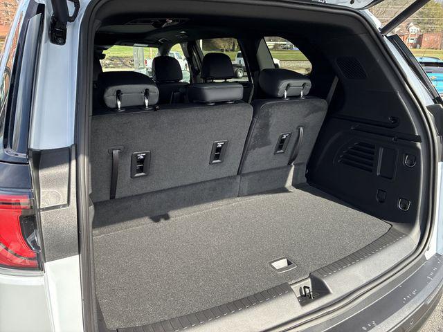 2026 GMC Acadia AT4 AWD
