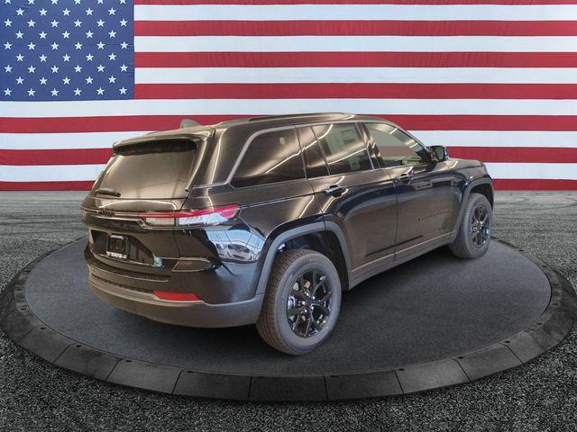 2026 Jeep Grand Cherokee GRAND CHEROKEE LAREDO ALTITUDE 4X4 2026 Jeep Grand Cherokee GRAND CHEROKEE LAREDO ALTITUDE 4X4