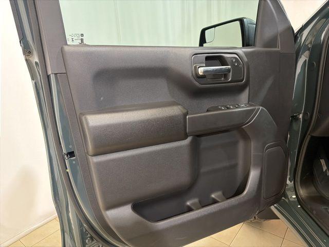 2026 Chevrolet Silverado 1500 4WD Crew Cab Short Bed Custom Trail Boss
