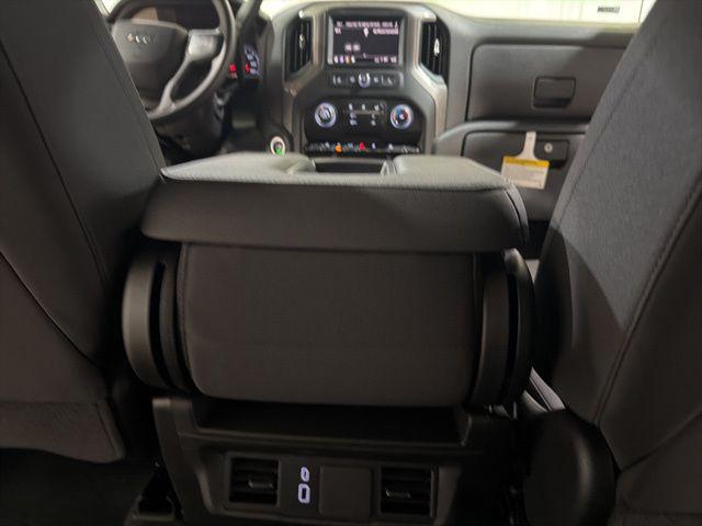 2026 Chevrolet Silverado 1500 4WD Crew Cab Short Bed Custom Trail Boss