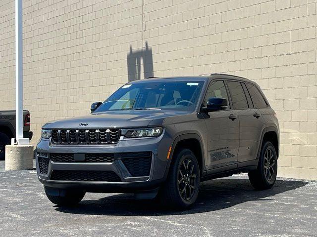2026 Jeep Grand Cherokee GRAND CHEROKEE LAREDO ALTITUDE 4X4