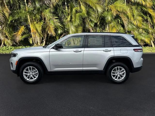 2026 Jeep Grand Cherokee GRAND CHEROKEE LAREDO 4X4