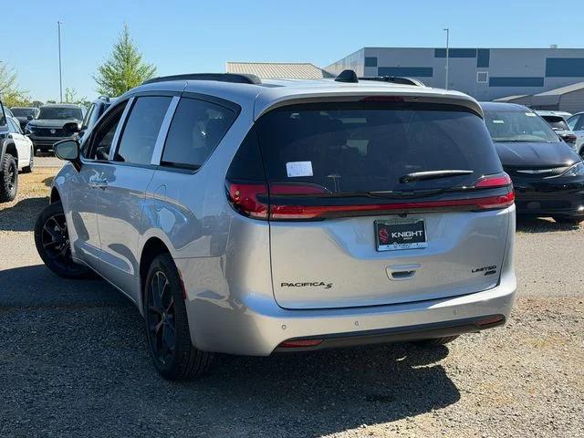 2026 Chrysler Pacifica Limited AWD