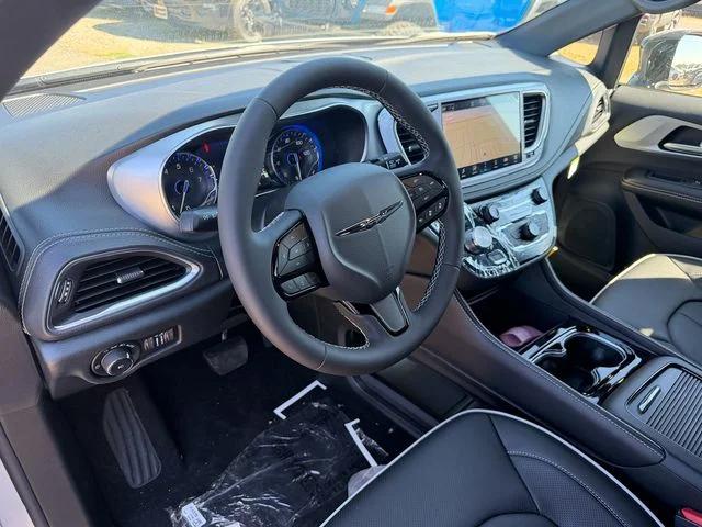 2026 Chrysler Pacifica Limited AWD