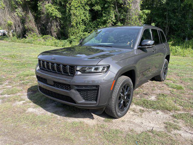 2026 Jeep Grand Cherokee Altitude 4x2