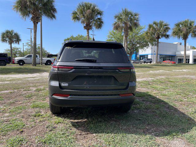 2026 Jeep Grand Cherokee Altitude 4x2