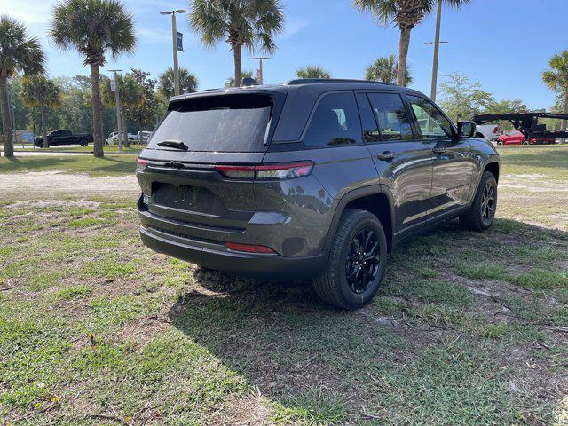 2026 Jeep Grand Cherokee Altitude 4x2