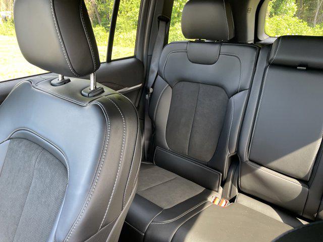 2026 Jeep Grand Cherokee Altitude 4x2