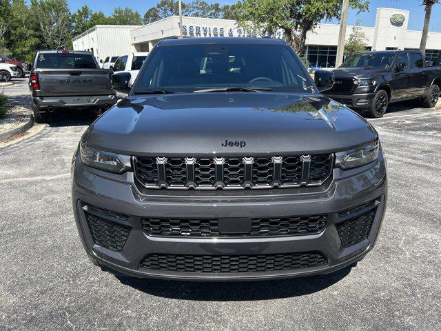 2026 Jeep Grand Cherokee Altitude 4x2