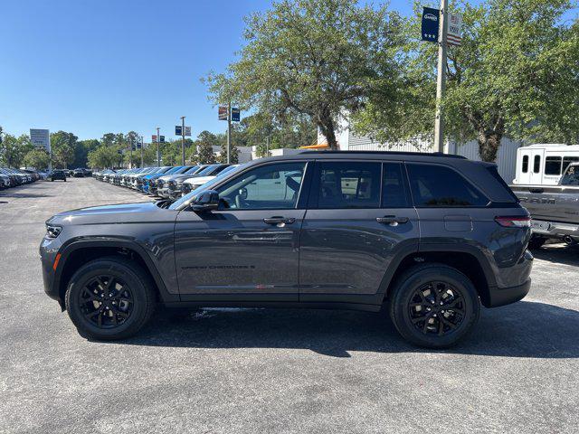 2026 Jeep Grand Cherokee Altitude 4x2