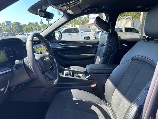 2026 Jeep Grand Cherokee Altitude 4x2