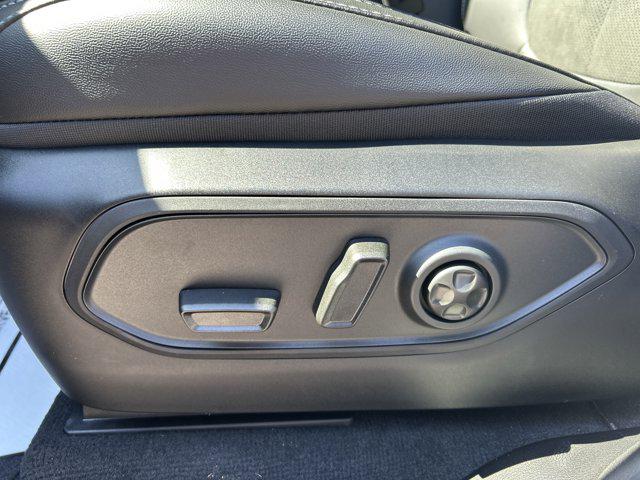 2026 Jeep Grand Cherokee Altitude 4x2