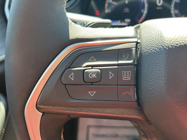 2026 Jeep Grand Cherokee Altitude 4x2