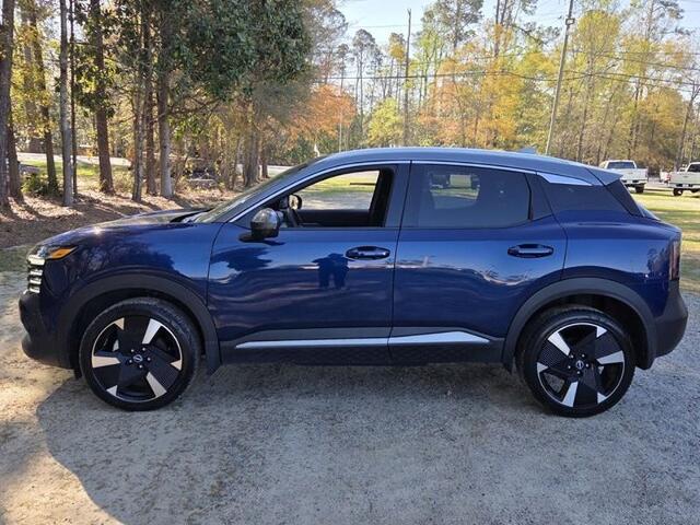 2025 Nissan Kicks SR FWD