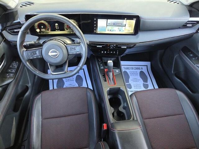 2025 Nissan Kicks SR FWD