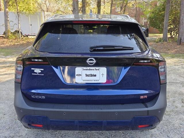 2025 Nissan Kicks SR FWD