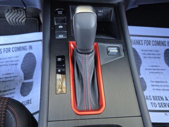 2025 Nissan Kicks SR FWD