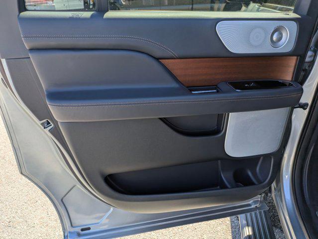 2024 Lincoln Navigator Black Label L
