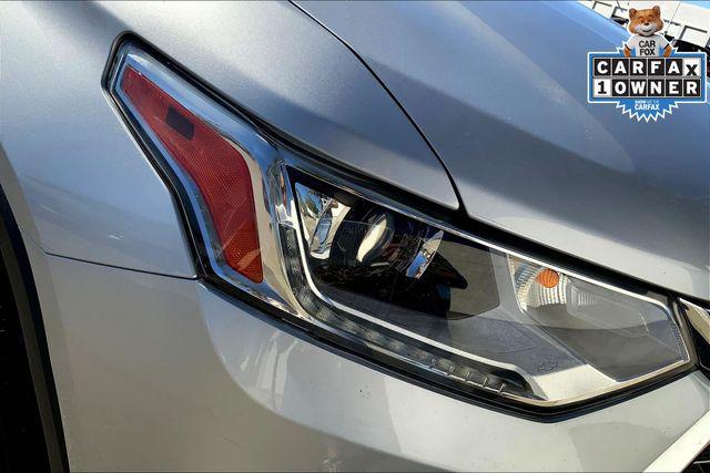 2021 Chevrolet Traverse FWD LT Cloth