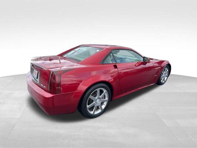 2004 Cadillac XLR Standard