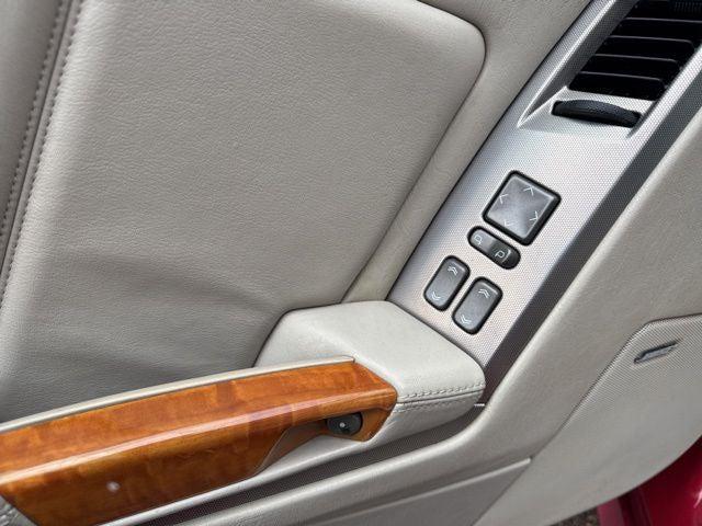 2004 Cadillac XLR Standard