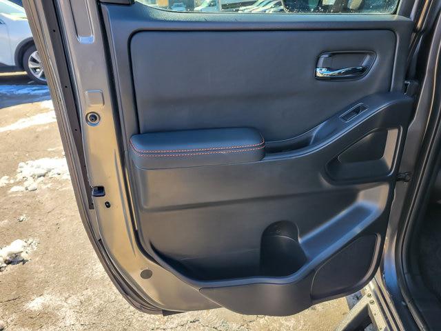 2022 Nissan Frontier Crew Cab PRO-4X 4x4