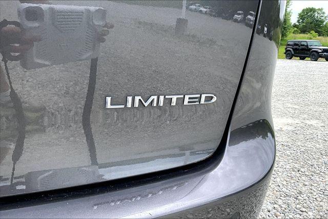 2022 Chrysler Pacifica Limited