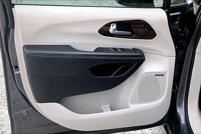 2022 Chrysler Pacifica Limited