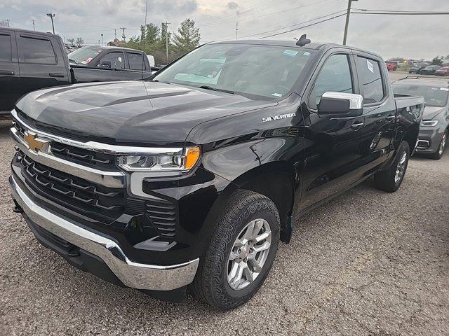 2022 Chevrolet Silverado 1500 4WD Crew Cab Short Bed LT with 2FL
