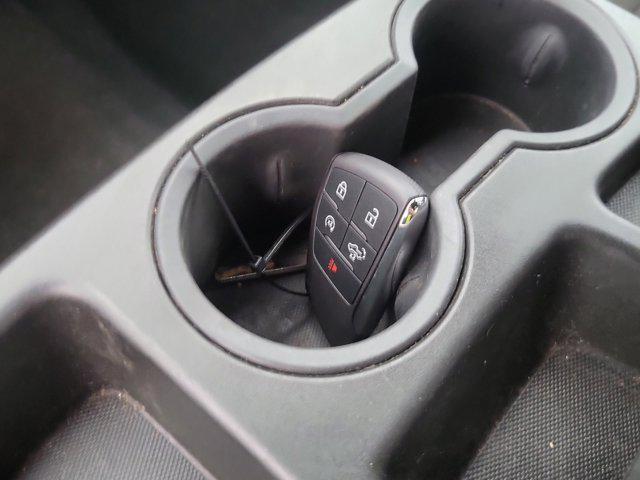 2022 Chevrolet Silverado 1500 4WD Crew Cab Short Bed LT with 2FL