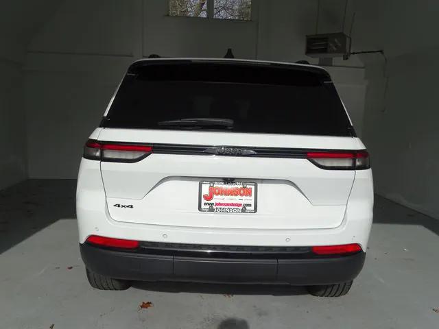 2023 Jeep Grand Cherokee Altitude 4x4