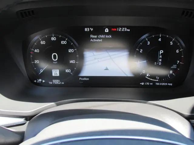 2020 Volvo XC60 T5 Momentum