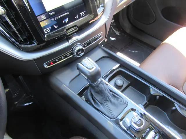 2020 Volvo XC60 T5 Momentum